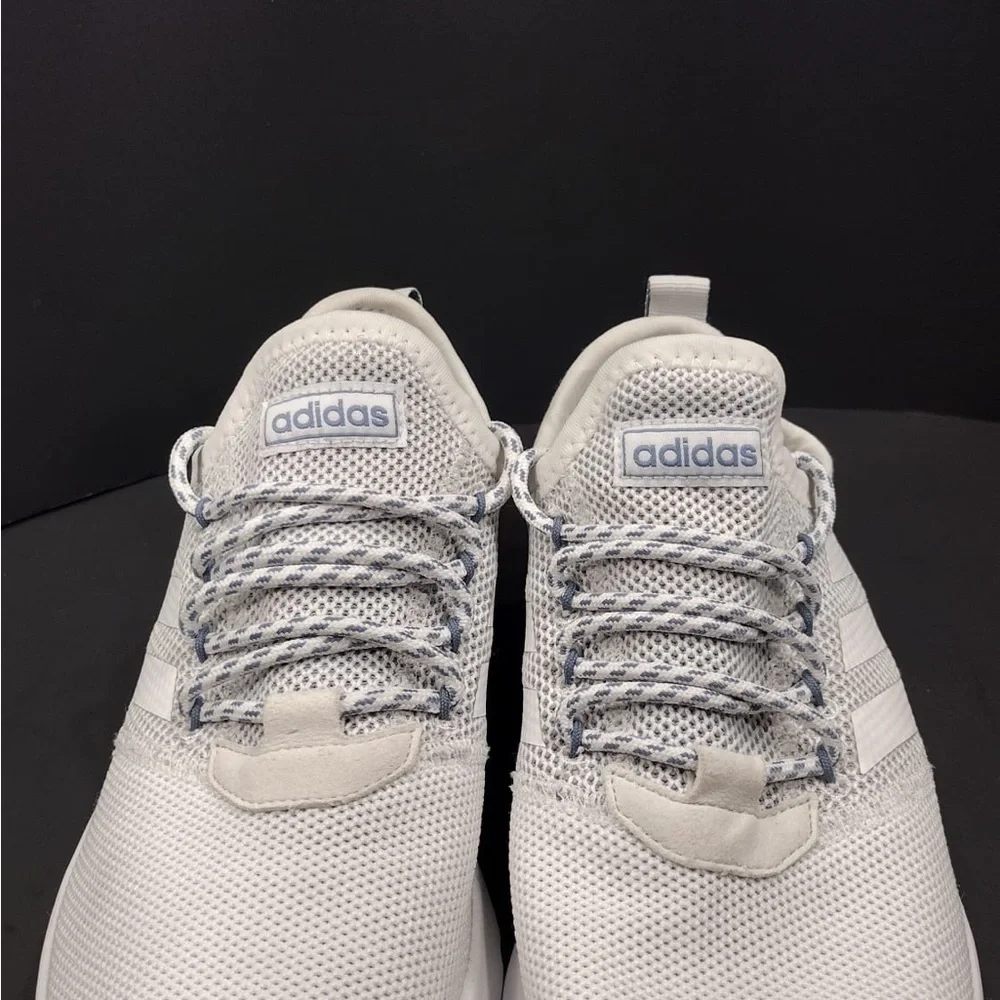 Adidas White Sneakers size 9.5 pre Owned good condition